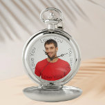Liebe, ihr Freund Ehemann Foto Taschenuhr<br><div class="desc">Vorlage für Ihr eigenes Foto eines Freundes,  Mannes,  Ehemanns. Mit dem Text. Liebe Du (x4) Ein großartiges Geburtstagsgeschenk,  Hochzeitsgeschenk oder Sake für sie. Schwarzer Text.</div>