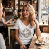 Liebe im Blumendesign T-Shirt