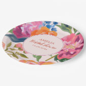 Liebe im blumengeschmückten Brautparty Tischdekor Pappteller (Schrägansicht)
