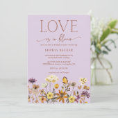 Liebe im blutlavendelblütendem Brautparty Einladung (Stehend Vorderseite)