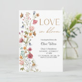Liebe im Brautparty Bloom Einladung (Stehend Vorderseite)
