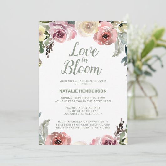 Liebe im Brautparty Bloom Einladung (Stehend Vorderseite)