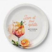 Liebe im ersten Spritz-Brautparty Pappteller (Vorderseite)