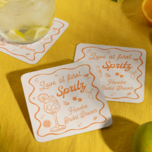 Liebe im ersten Spritz-Brautparty Rechteckiger Pappuntersetzer