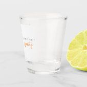 Liebe im ersten Spritz-Brautparty Schnapsglas (Rechts)