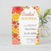 Liebe im ersten Spritz Citrus Orange Brautparty Einladung (Stehend Vorderseite)