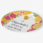 Liebe im ersten Spritz Citrus Orange Brautparty Pappteller (Schrägansicht)