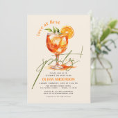 Liebe im ersten Spritz Orange Brautparty Einladung (Stehend Vorderseite)