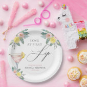 Liebe im First Sip Bright Cocktail Brautparty Pappteller (Party)