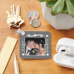 Liebe immer 2 Fotos mit Initialen weiß grau Schlüsselanhänger