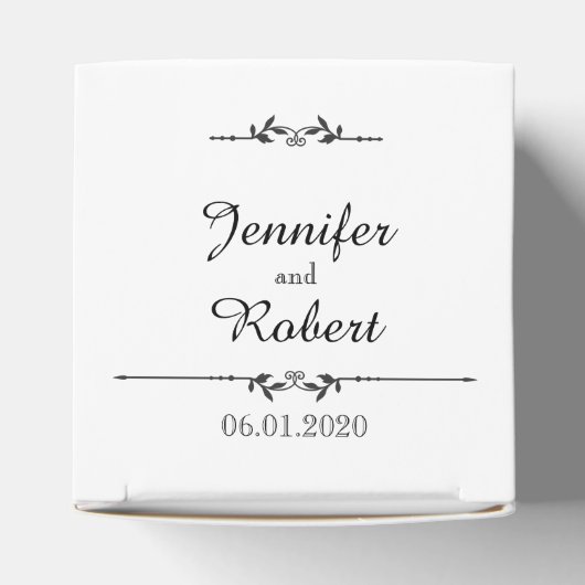 Liebe in beliebiger Sprache in Gold-Gastgeschenk H Geschenkschachtel (Oben)