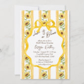 Liebe in blühenden Sonnenblumen entwischt Brautpar Einladung (Vorderseite)