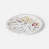 Liebe in blühender Wildblume Rustikales Brautparty Pappteller (Schrägansicht)