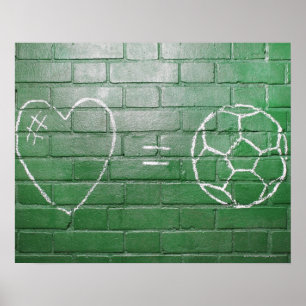 Liebe = in Kreide an der Wand gezeichnet Fußball Poster