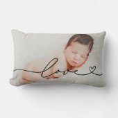 Liebe in Schwarz-Script mit dem Foto für Herz Lendenkissen (Vorderseite)