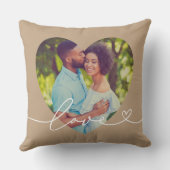 Liebe in Skriptbraun benutzerdefiniertes Herz-Shap Kissen (Rückseite)