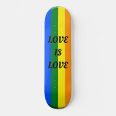 LIEBE IS LIEBE Skateboard (Vorderseite)