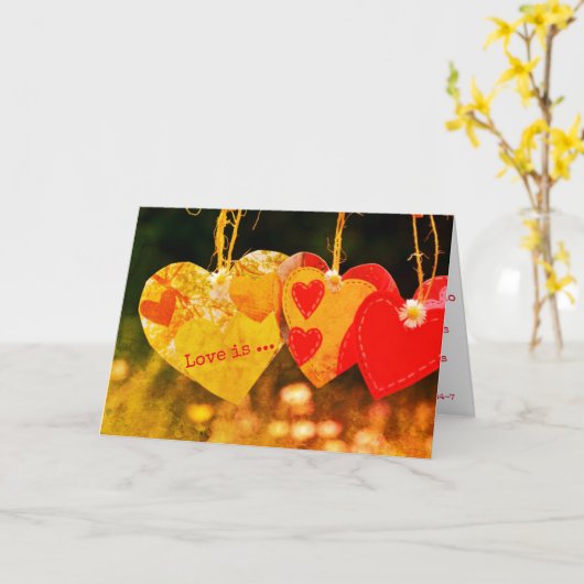 Liebe ist, 1 Korinther 13, Niedliches Landherz Karte (Gelbe Blume)
