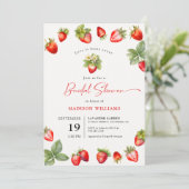 Liebe ist Berry Sweet Brautparty Erdbeere Einladung (Stehend Vorderseite)