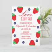 Liebe ist Berry Sweet Fruit Engagement Party Einladung (Stehend Vorderseite)