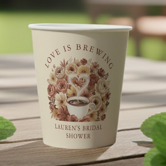 Liebe ist Brauen Brown Floral Kaffee Herz Brautkle Pappbecher