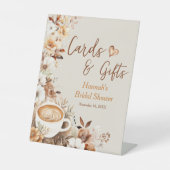 Liebe ist Brewing Cards and Gifts Brautparty Sockelschild (Vorderseite)