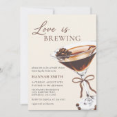 Liebe ist Brewing Chic Martini Brautparty Einladung (Vorderseite)