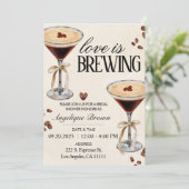 Liebe ist das Brechen Coffee Brautparty Themenaben Einladung (Stehend Vorderseite)