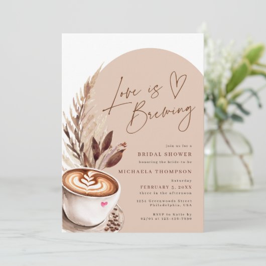 Liebe ist das Brechen Coffee Pampas Brautparty Einladung (Stehend Vorderseite)