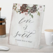 Liebe ist die süße Burgundy Rose Blumenhochzeit Sockelschild (In Situ)