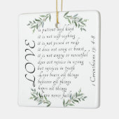 Liebe ist ein freundliches Weihnachtsgeschenk Keramikornament (Links)