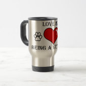 Liebe ist ein Tierarzt Tech Reisebecher (Vorderseite Links)