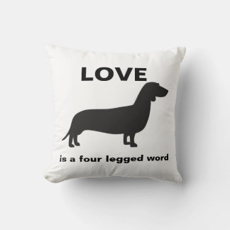 Liebe ist ein vierbeiniges Wort Kissen