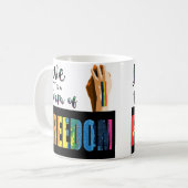 Liebe ist eine Form der Tasse der Freiheit (Vorderseite Links)