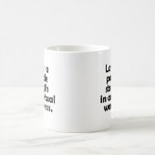 Liebe ist eine mögliche Stärke bei einer tatsächli Kaffeetasse (Mittel)