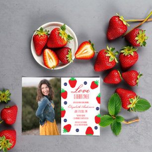 Liebe ist eine sehr süße Beeren-Hochzeits-Party Einladung