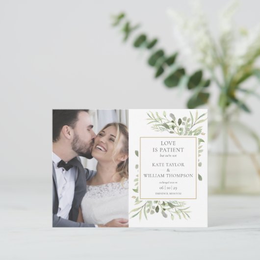 Liebe ist Foto-Elopement-Hochzeit Ankündigungspostkarte (Stehend Vorderseite)