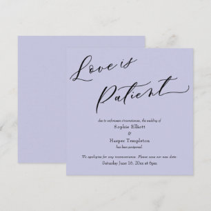 Liebe ist geduldig, lavendelfarbene Hochzeitsanzei Einladung
