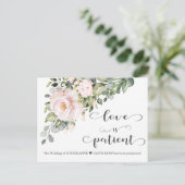 Liebe ist geduldig rosa Blume Hochzeit verschoben Postkarte (Stehend Vorderseite)