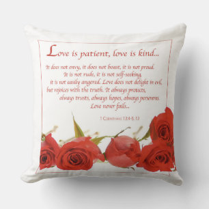 Liebe ist geduldig rote Rose Kissen