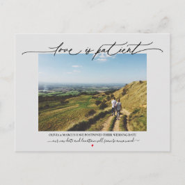 Liebe ist geduldiges Hochzeitsaufschub Grau Postkarte
