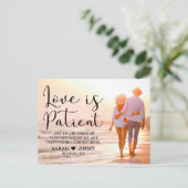 Liebe ist geduldiges modernes Schwarzes Script-Fot Postkarte (Stehend Vorderseite)