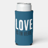 LIEBE ist hier drin. Witziges Zitat. Blau und Weiß Selters Dosenkühler (Seltzer Vorderseite)