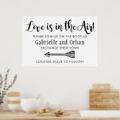 Liebe ist im Air Welcome Sign | Schwarzes Skript Poster (Küche)