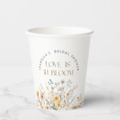 Liebe ist im blühenden Brautparty der modernen Wil Pappbecher (Vorderseite)