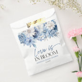Liebe ist im blutdruckblauen blauen Brautparty Geschenktütchen (Versiegelt)