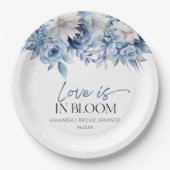 Liebe ist im blutdruckblauen blauen Brautparty Pappteller (Vorderseite)