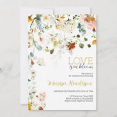 Liebe ist im Brautparty Bloom Einladung (Vorderseite)