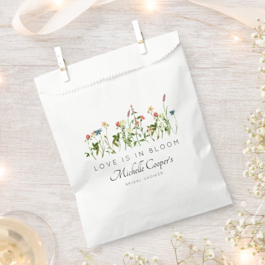 Liebe ist im Brautparty Bloom Geschenktütchen (Ausgeschnitten)