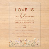Liebe ist im Brautparty Bloom Wildblume Acryleinladungen (Vorderseite)